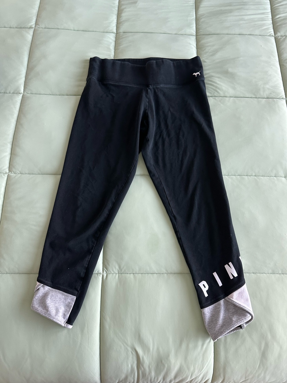 PINK Victoria’s Secret Mid 2000’s Cropped Legging